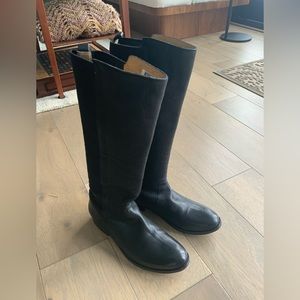 Frye black leather riding boots size 9.5 with gore sides for